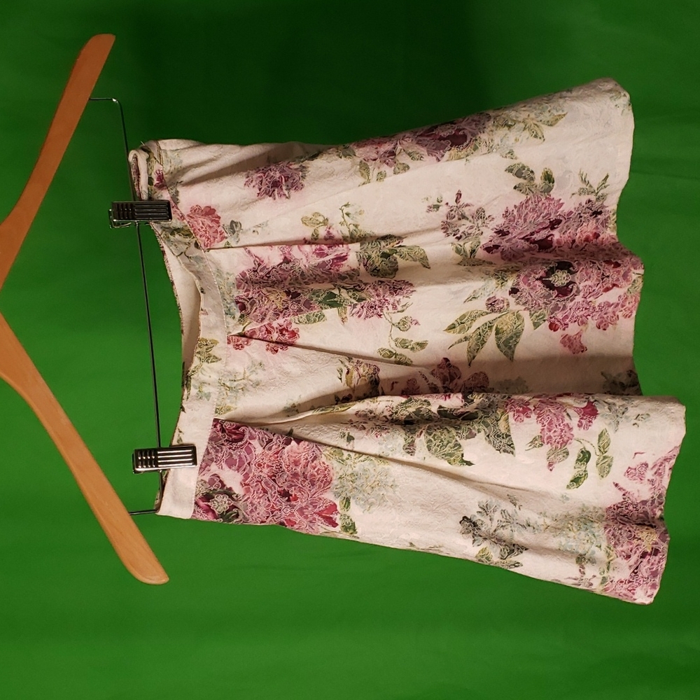 Girls Pleated skirt - Picture 1 of 4